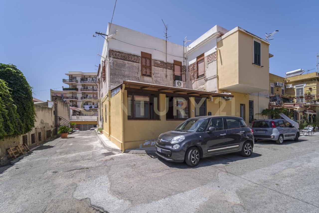 Vendita Trivani, Messina foto