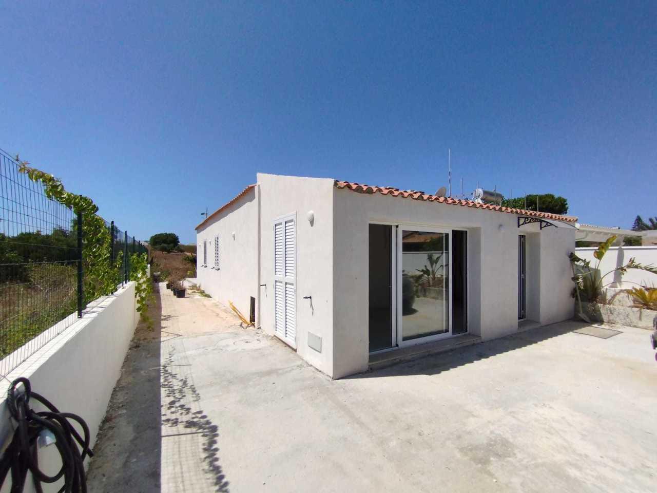 casa indipendente in vendita ad Ispica in zona Santa Maria del Focallo