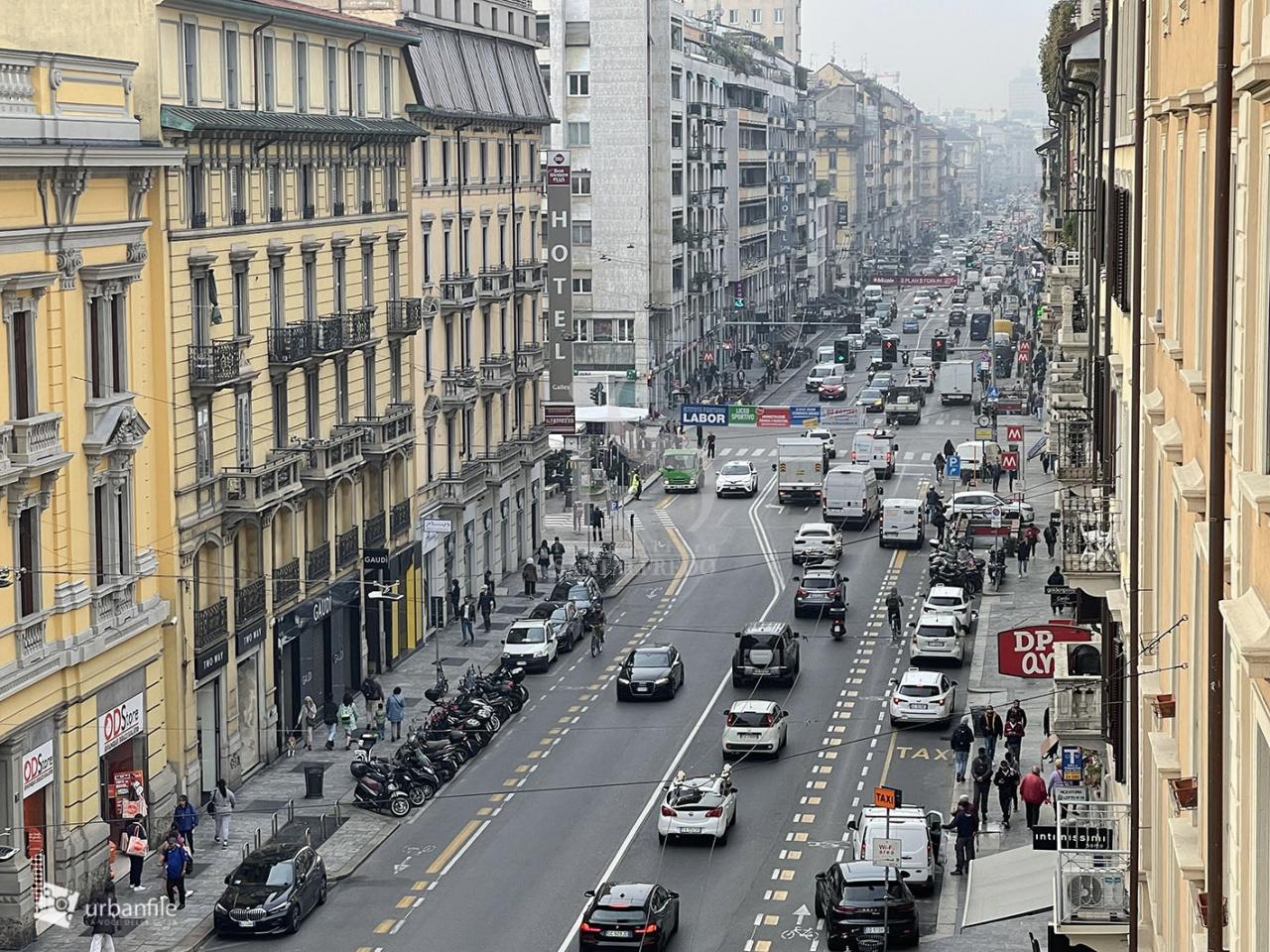 Vendita Negozio, Milano foto