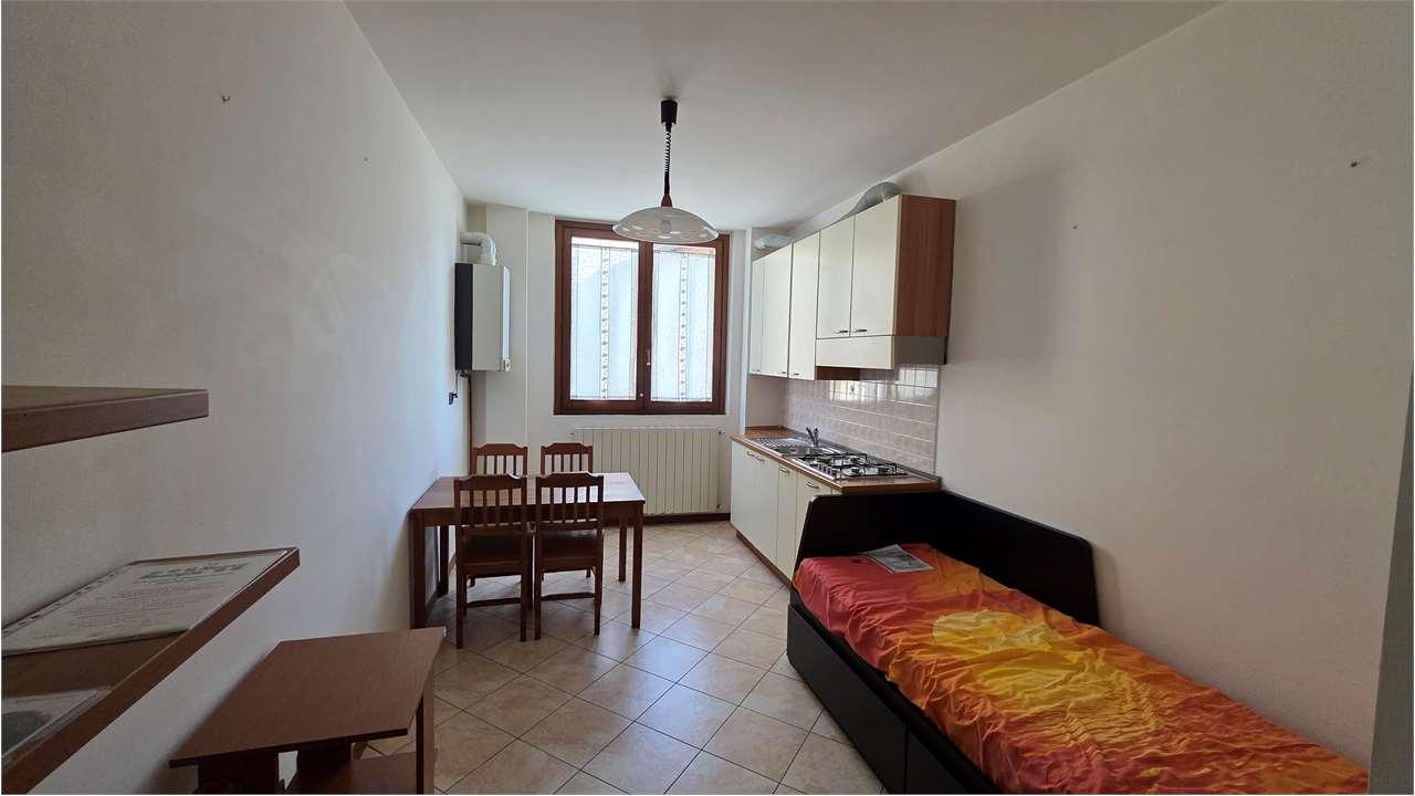 Affitto affitto, Lomazzo Affitto affitto, Lomazzo foto