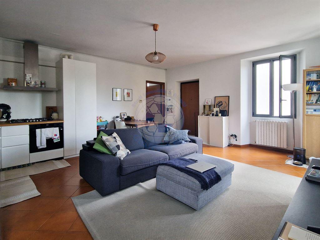 Rent Appartamento, Monza foto