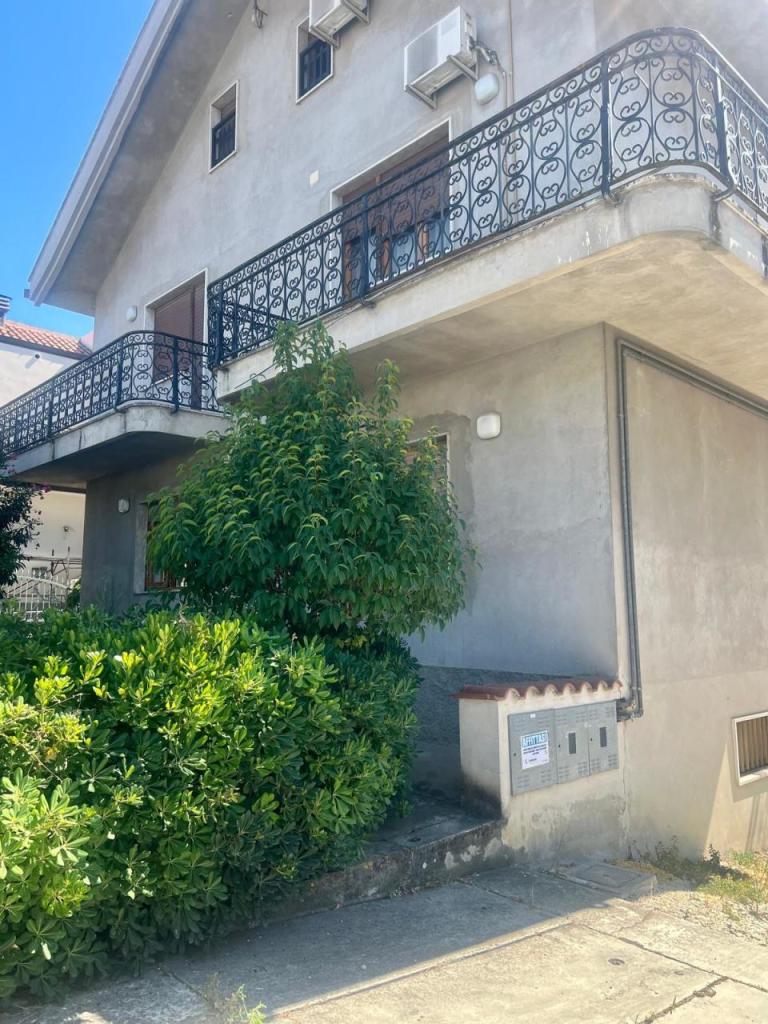 Vendita Trivani, Manoppello foto