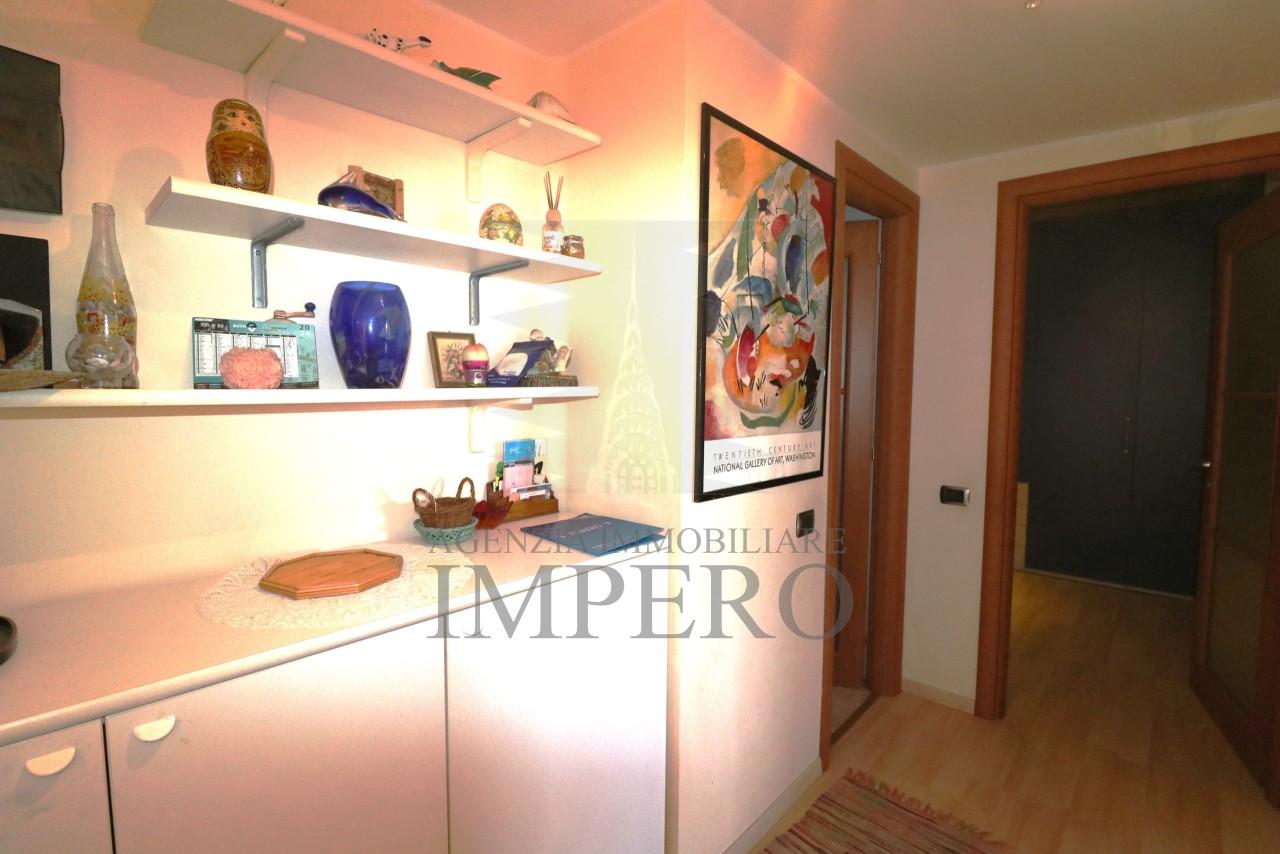 Vendita Quadrivani, Ventimiglia foto