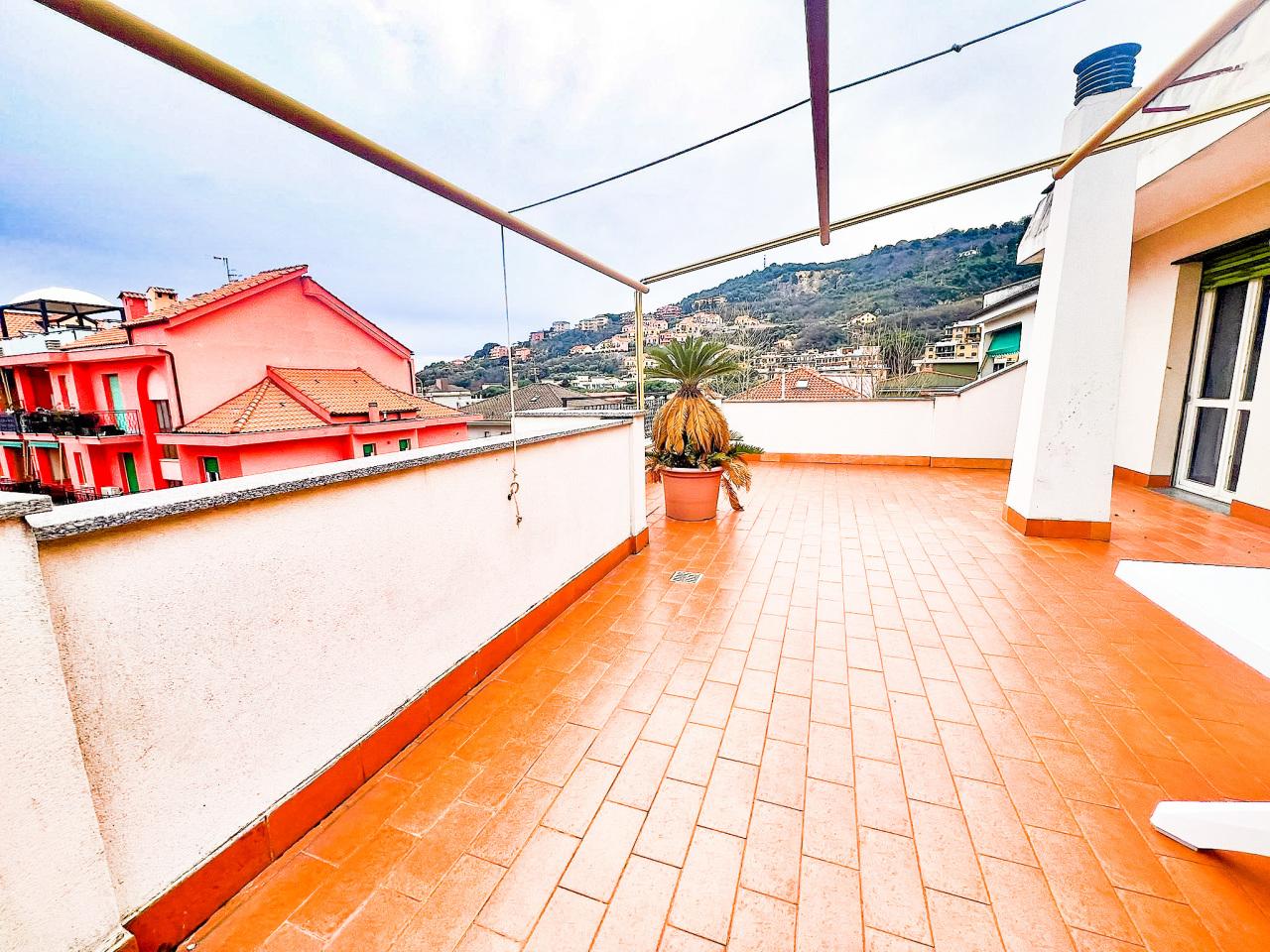 Vendita Trivani, Pietra Ligure foto