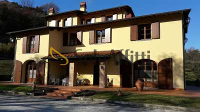 Rent Four rooms, Santa Maria a Monte