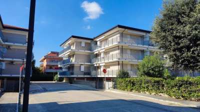 Rent Trivani, San Benedetto del Tronto Rent Trivani, San Benedetto del Tronto