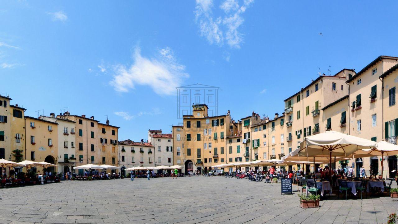 Vendita Bivani, Lucca foto