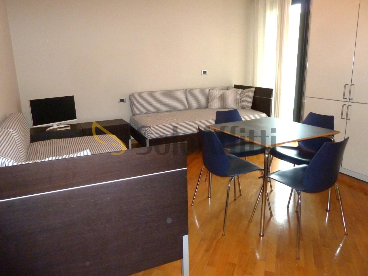 Rent Two rooms, Sanremo foto