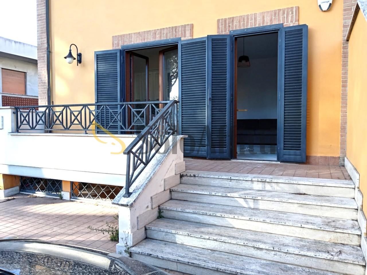 Affitto Monovano, Fiumicino foto