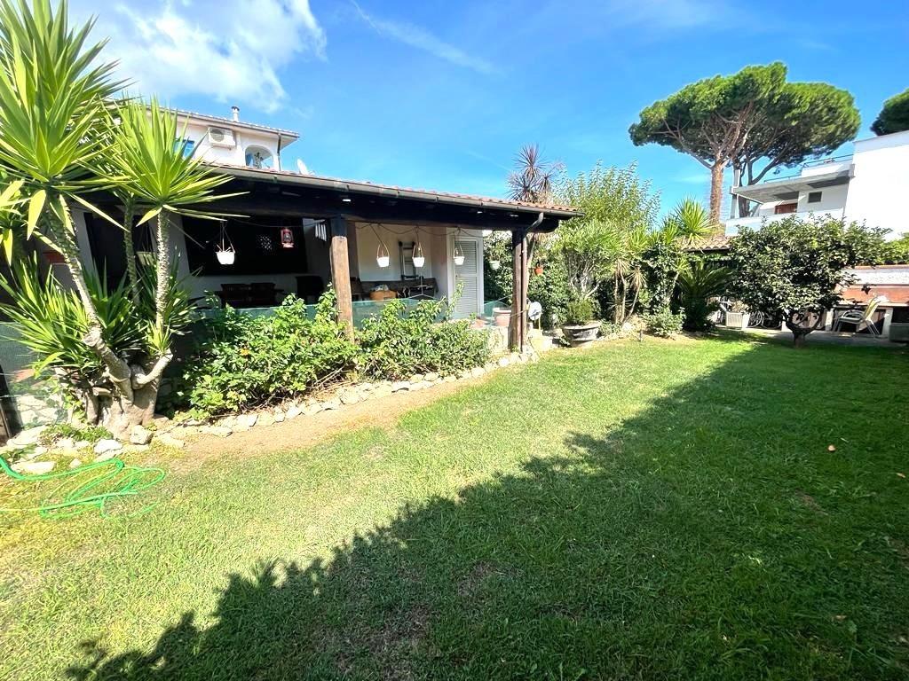 Vendita Quadrivani, San Felice Circeo foto