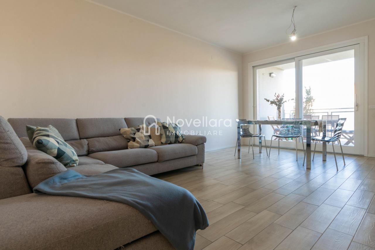 Sale Four rooms, Novellara foto