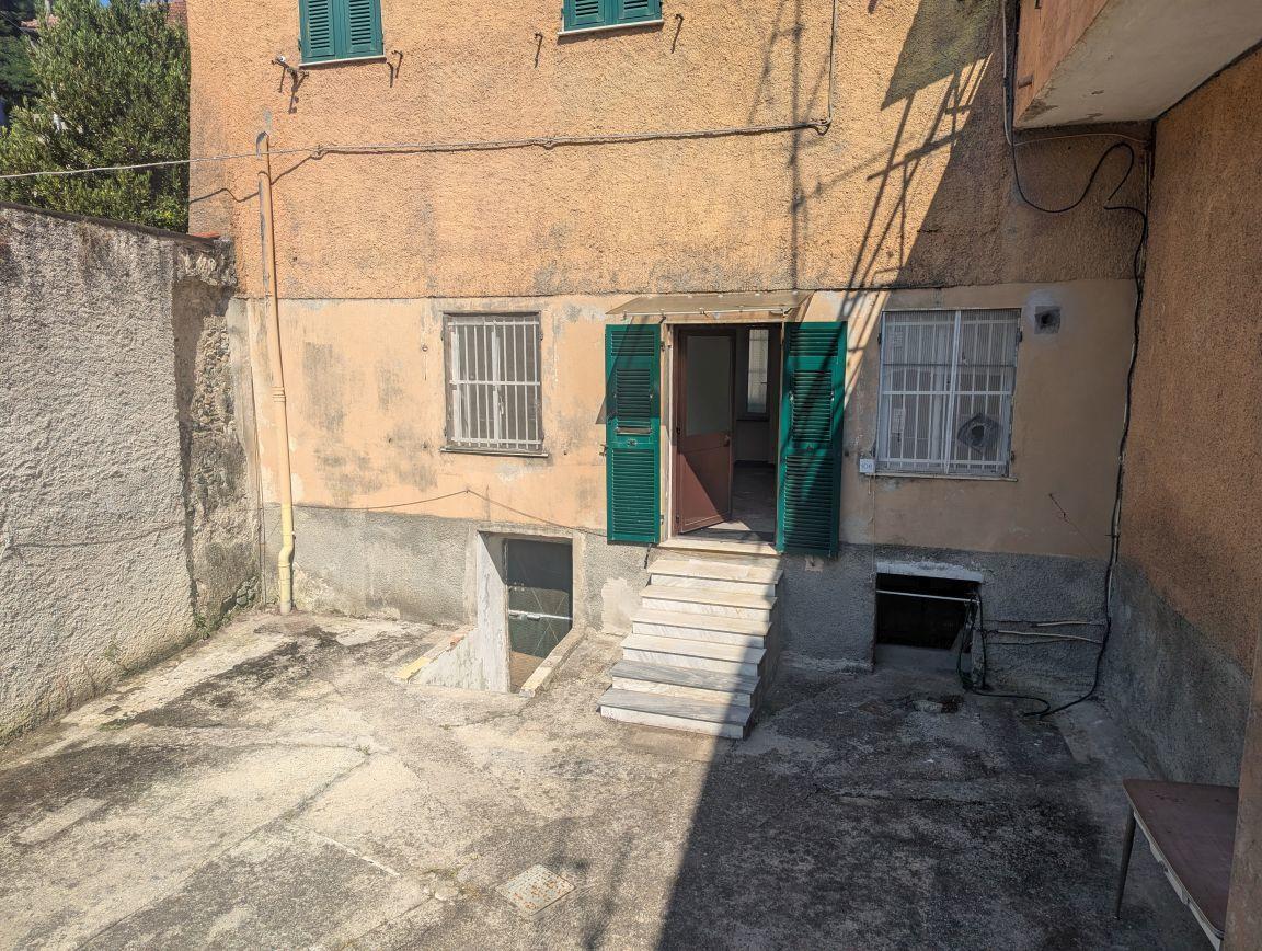 Vendita Quadrivani, Genova foto