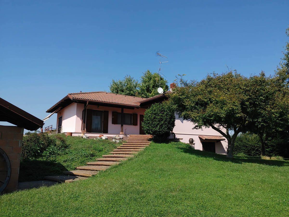 Vendita Pentavani, Villata foto