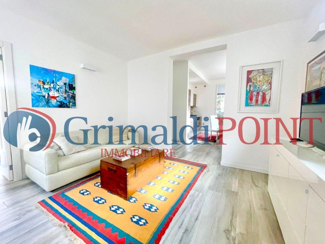 Affitto Quadrivani, Lecce Affitto Quadrivani, Lecce foto