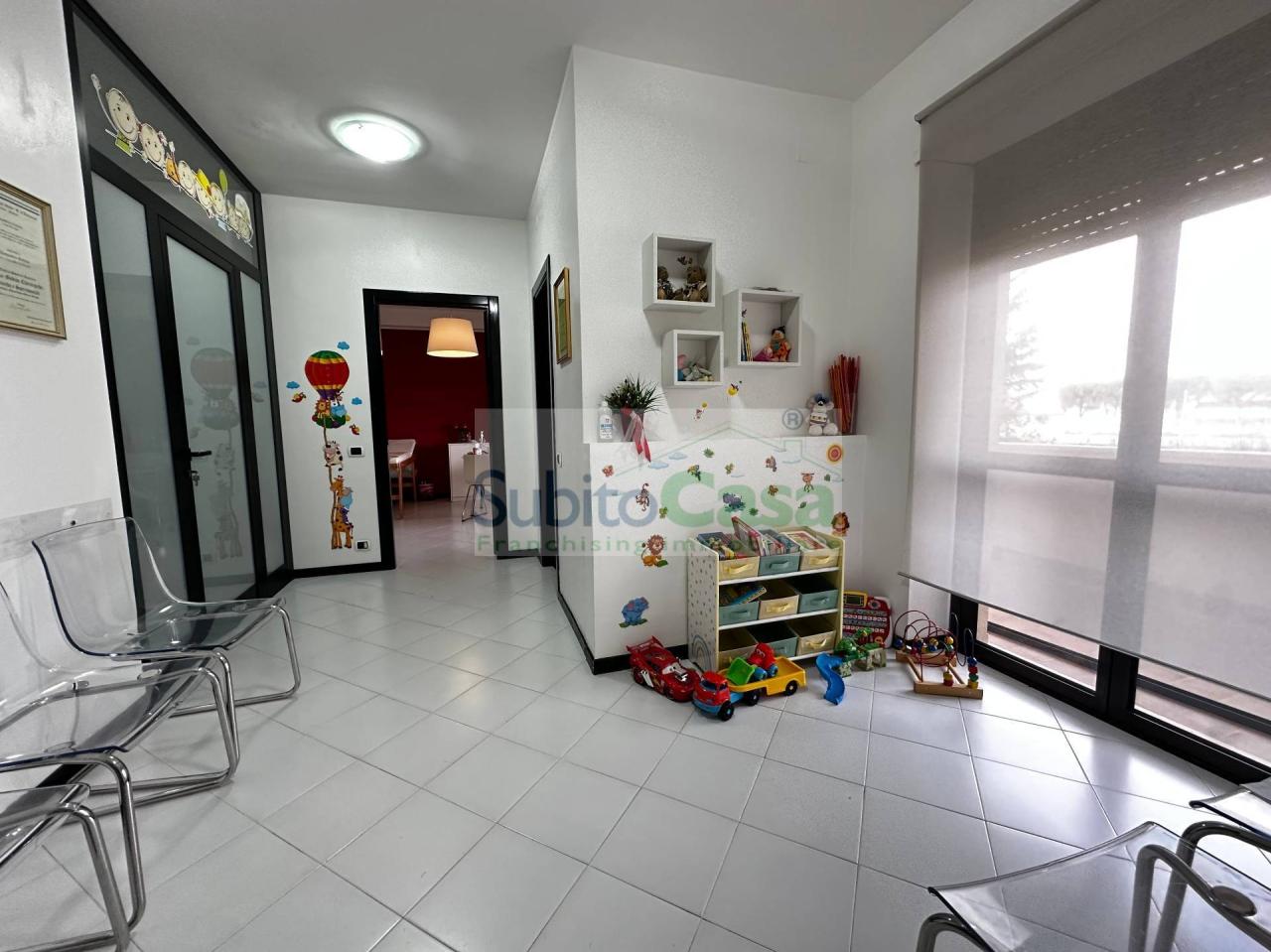 Affitto Ufficio, Chieti foto