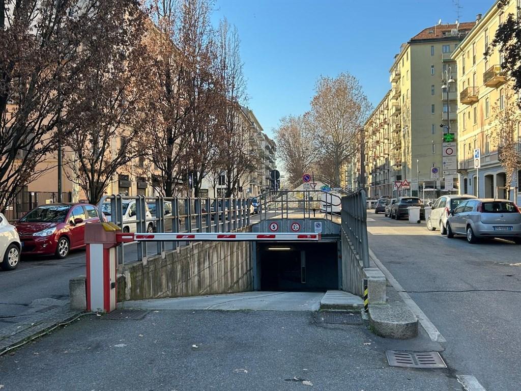 Vendita Box, Milano foto