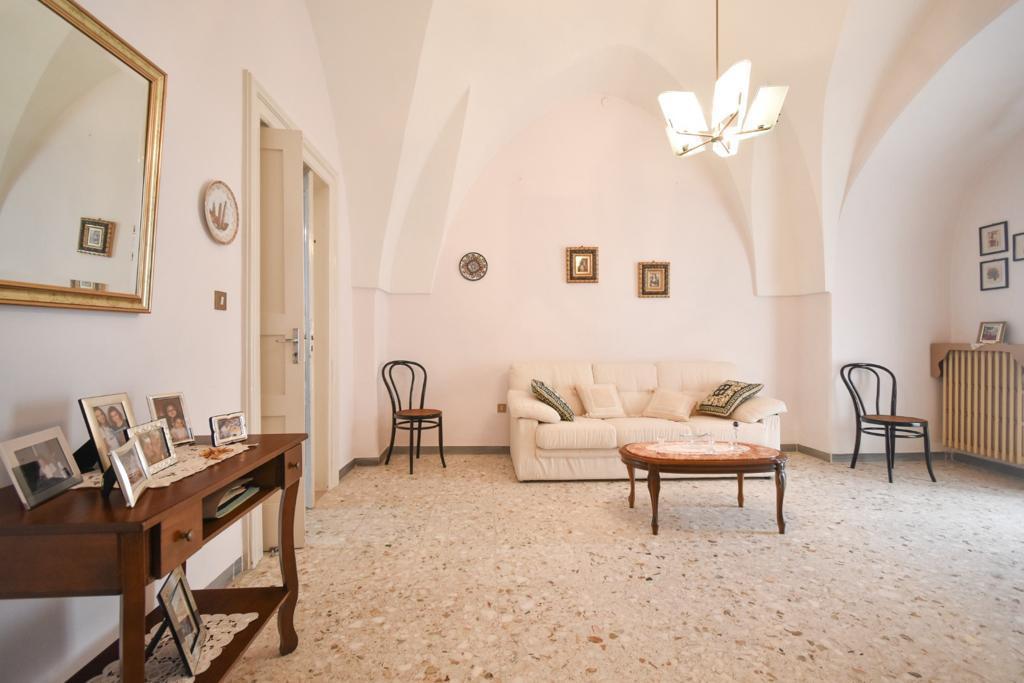 Vendita Multivani, Ostuni foto