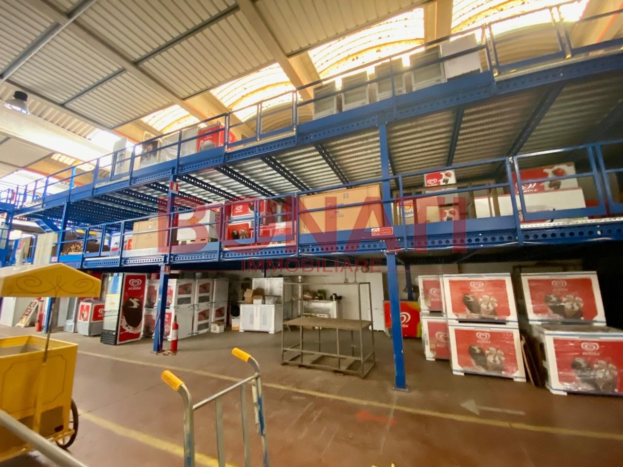 Vendita Industriale, Sarzana foto