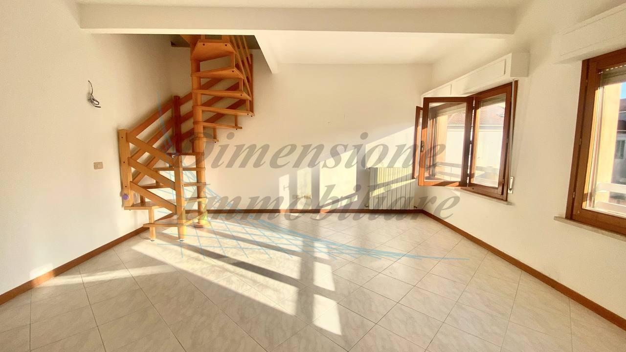 Vendita Pentavani, Cecina foto