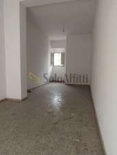 Affitto 1 vetrina, Terni Affitto 1 vetrina, Terni