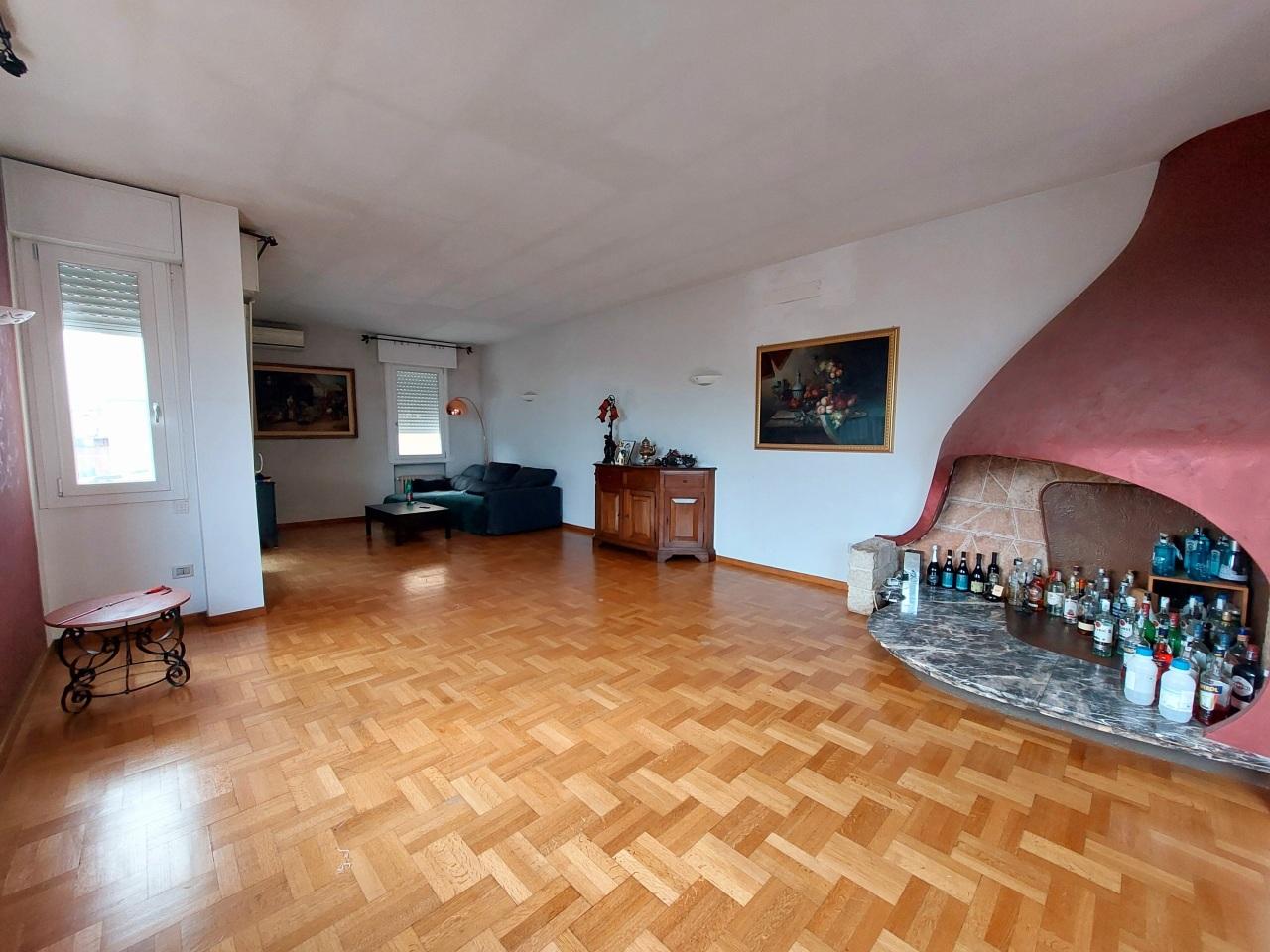 Vendita Multivani, Rovigo foto