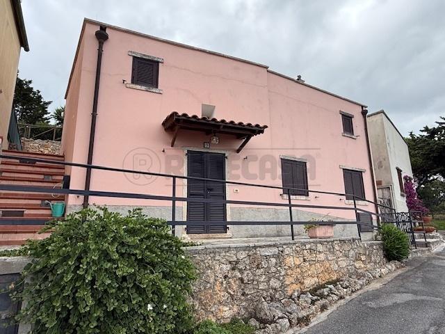 Vendita Pentavani, Finale Ligure foto