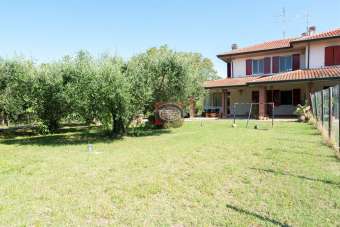 Vendita Villa bifamiliare, Cesena