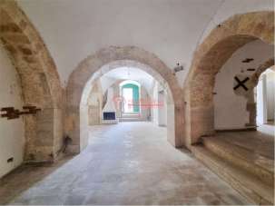 Affitto affitto, Trani
