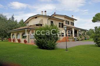 Vendita Villa, Lucca