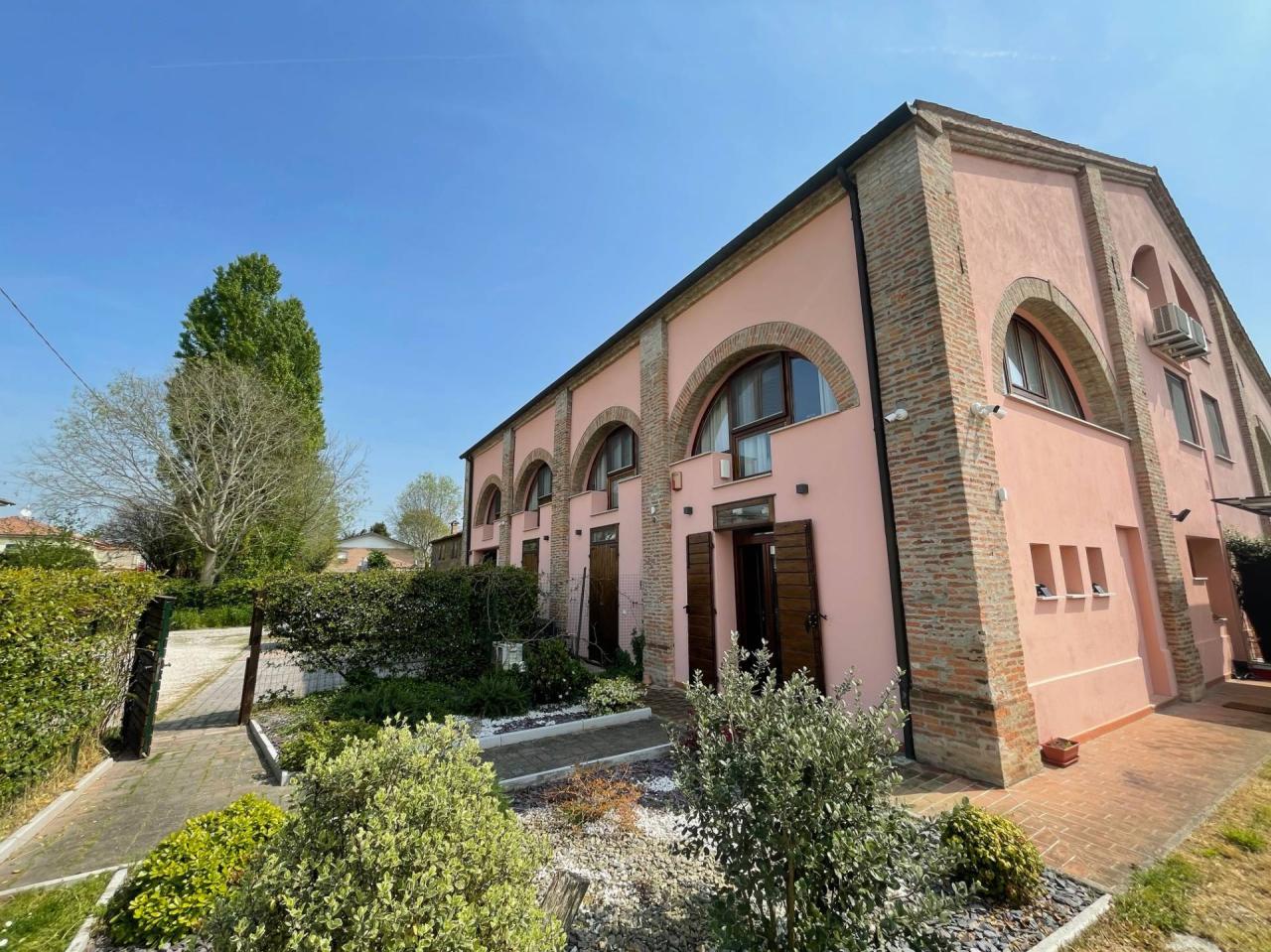 Vendita Casa indipendente, Ferrara foto