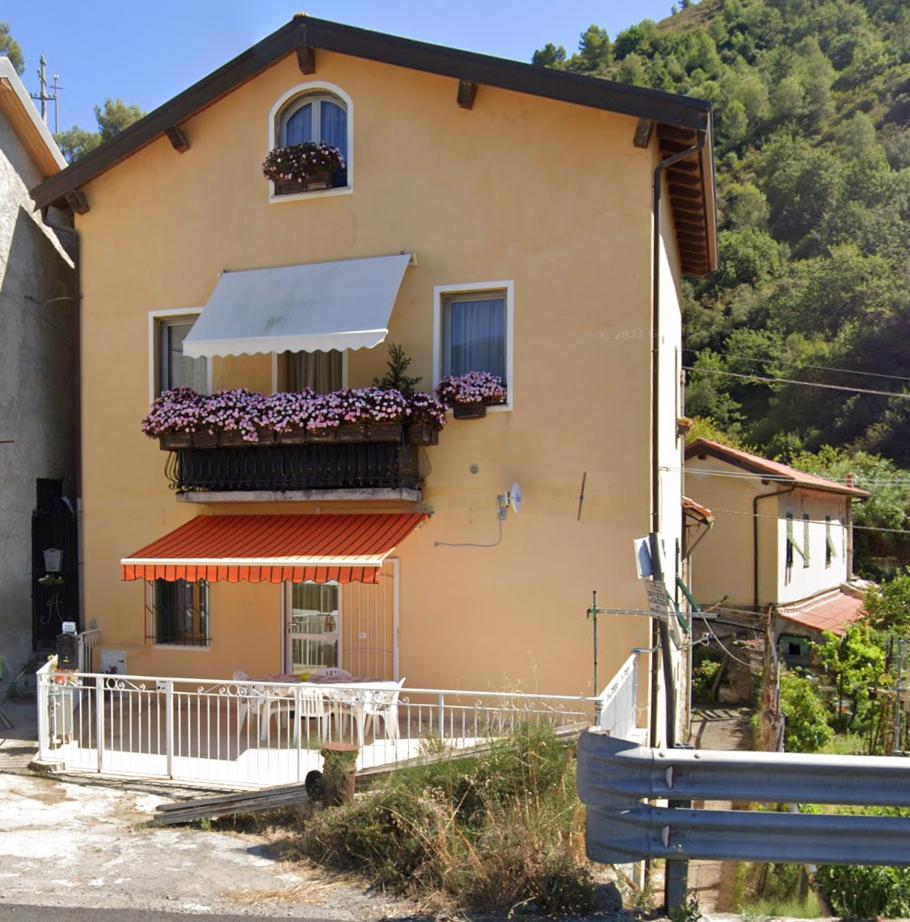 Vendita Quadrivani, Ventimiglia foto