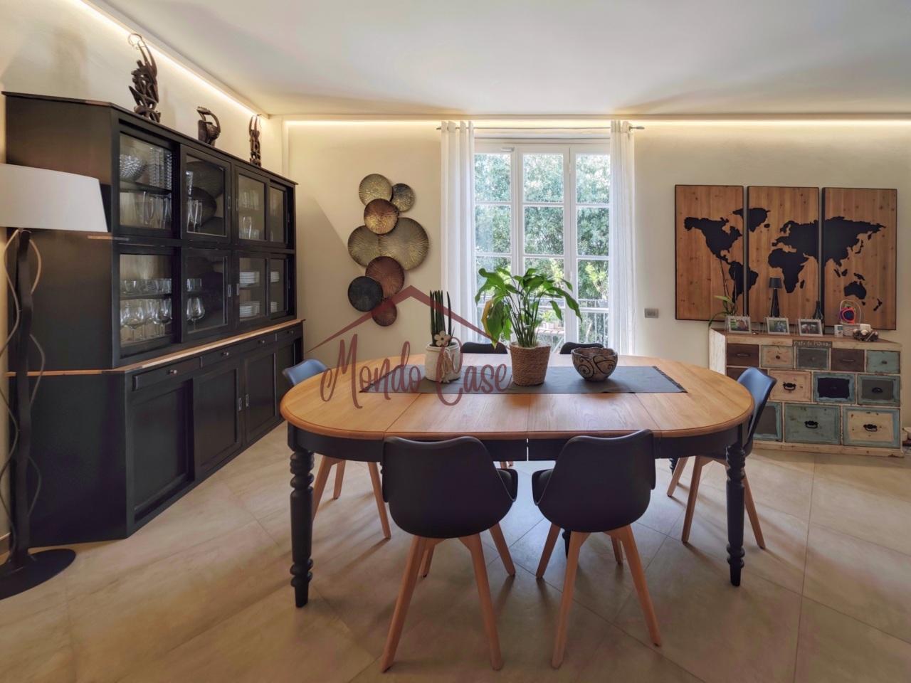 Vendita Eptavani, Sarzana Vendita Eptavani, Sarzana foto