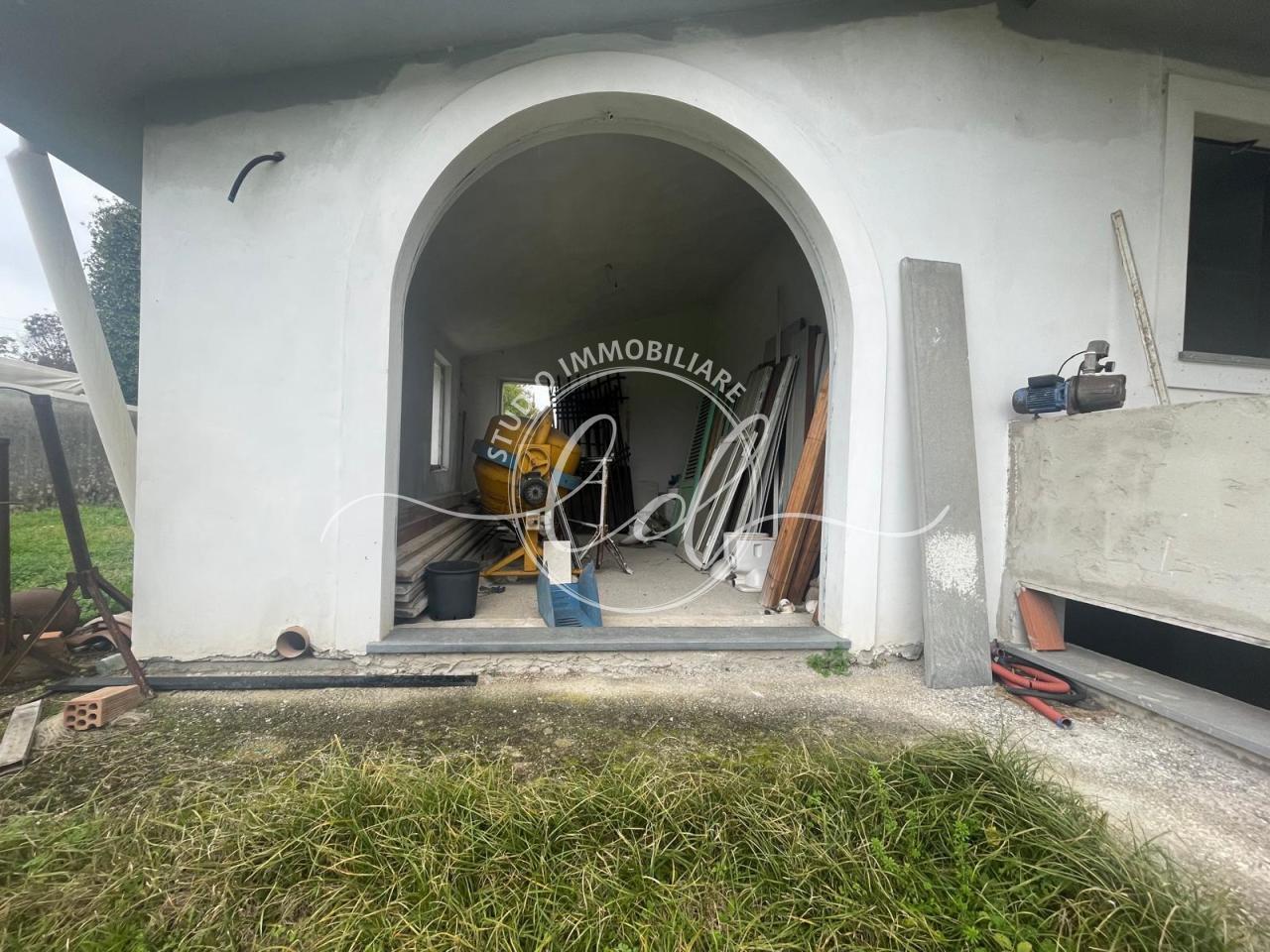 Vendita Multivani, Camaiore foto