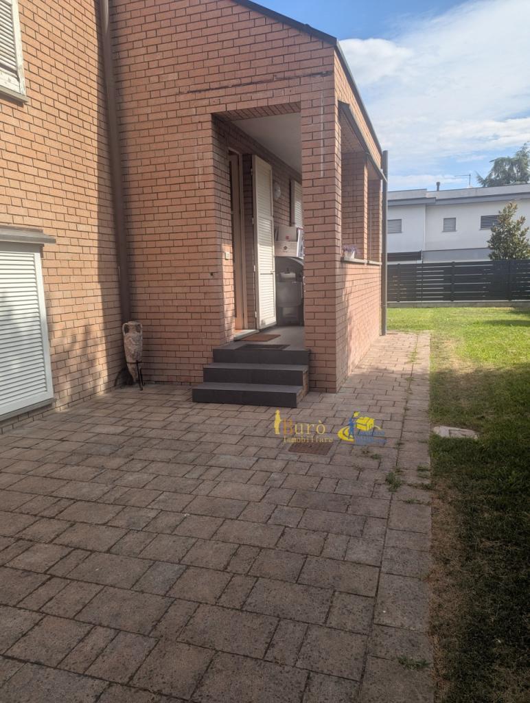 Rent Two rooms, Parma foto