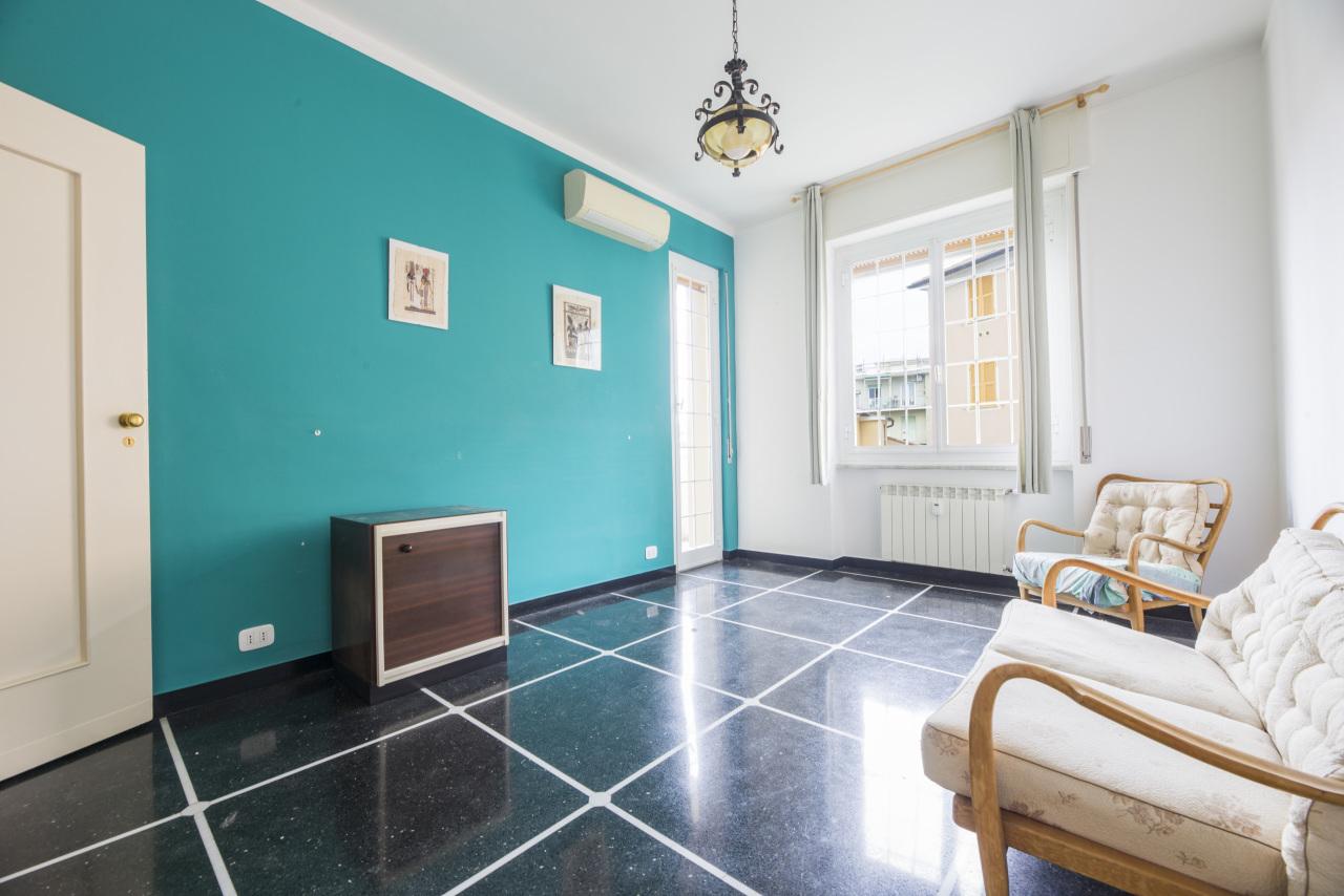 Vendita Pentavani, Genova foto