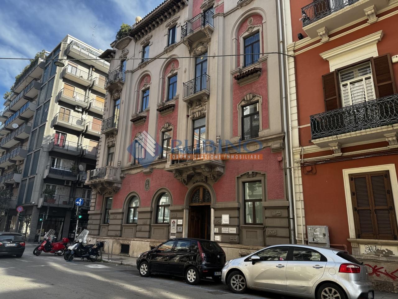 Rent Two rooms, Bari foto