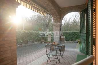 Vendita Esavani, Castelfranco Emilia
