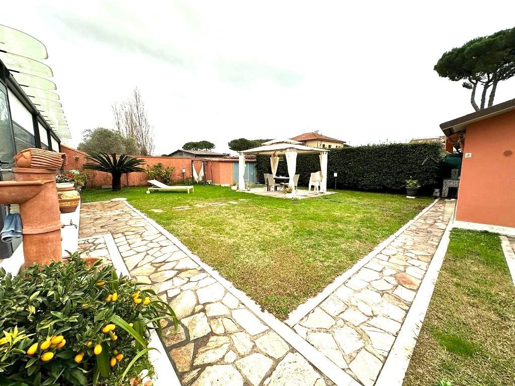 Vendita Eptavani, Carrara foto
