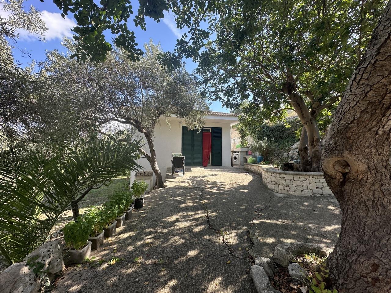 Vendita Quadrivani, Modica Vendita Quadrivani, Modica foto