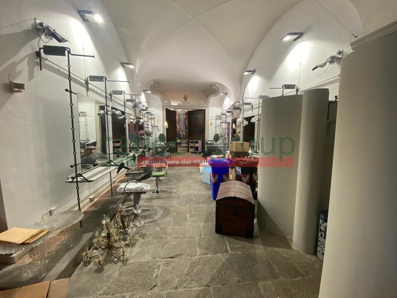 Affitto Capannone , Livorno foto