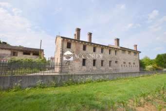 Vendita Quadrivani, Asolo Vendita Quadrivani, Asolo