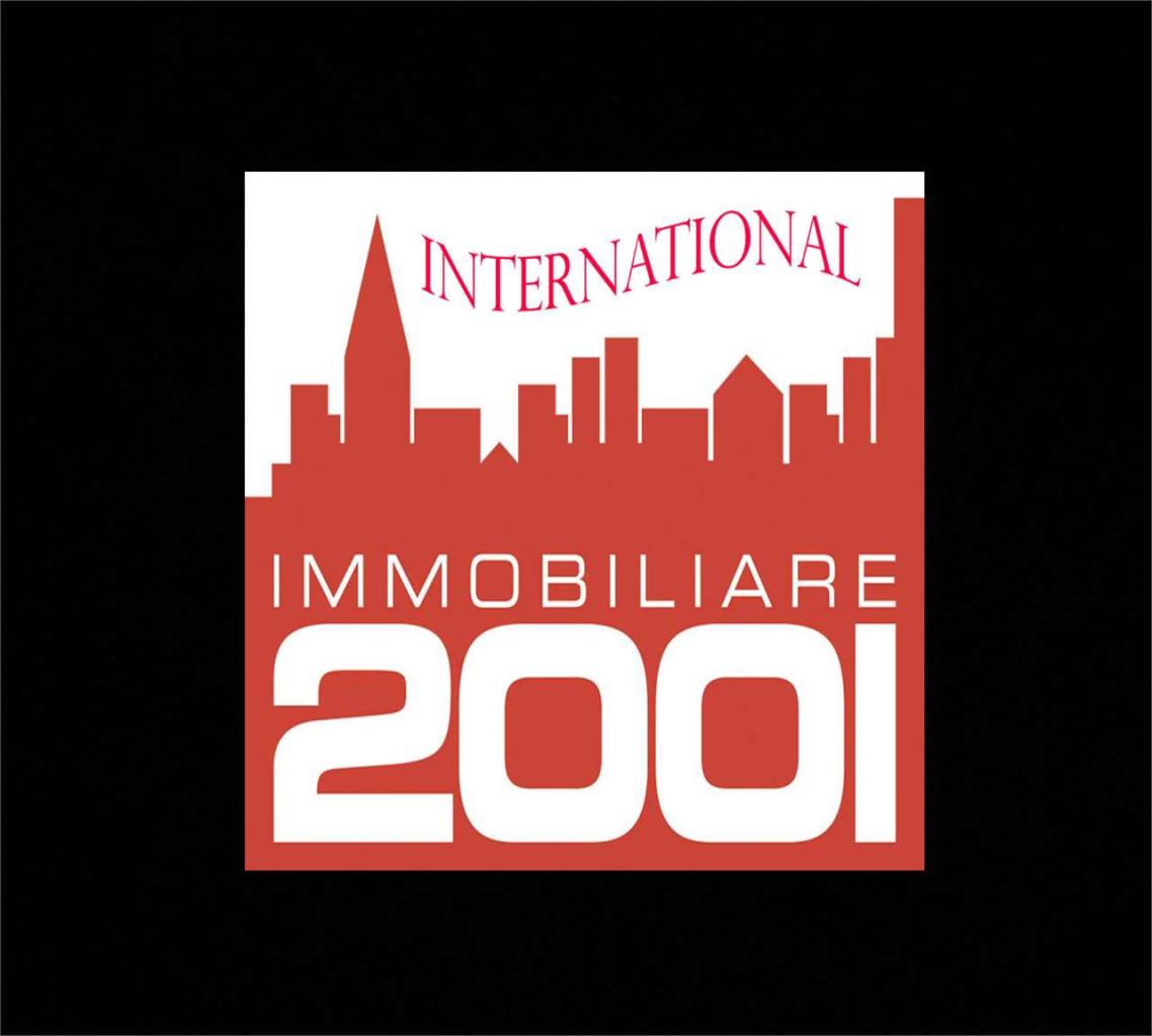 Propiedad desnuda nuda proprietà foto