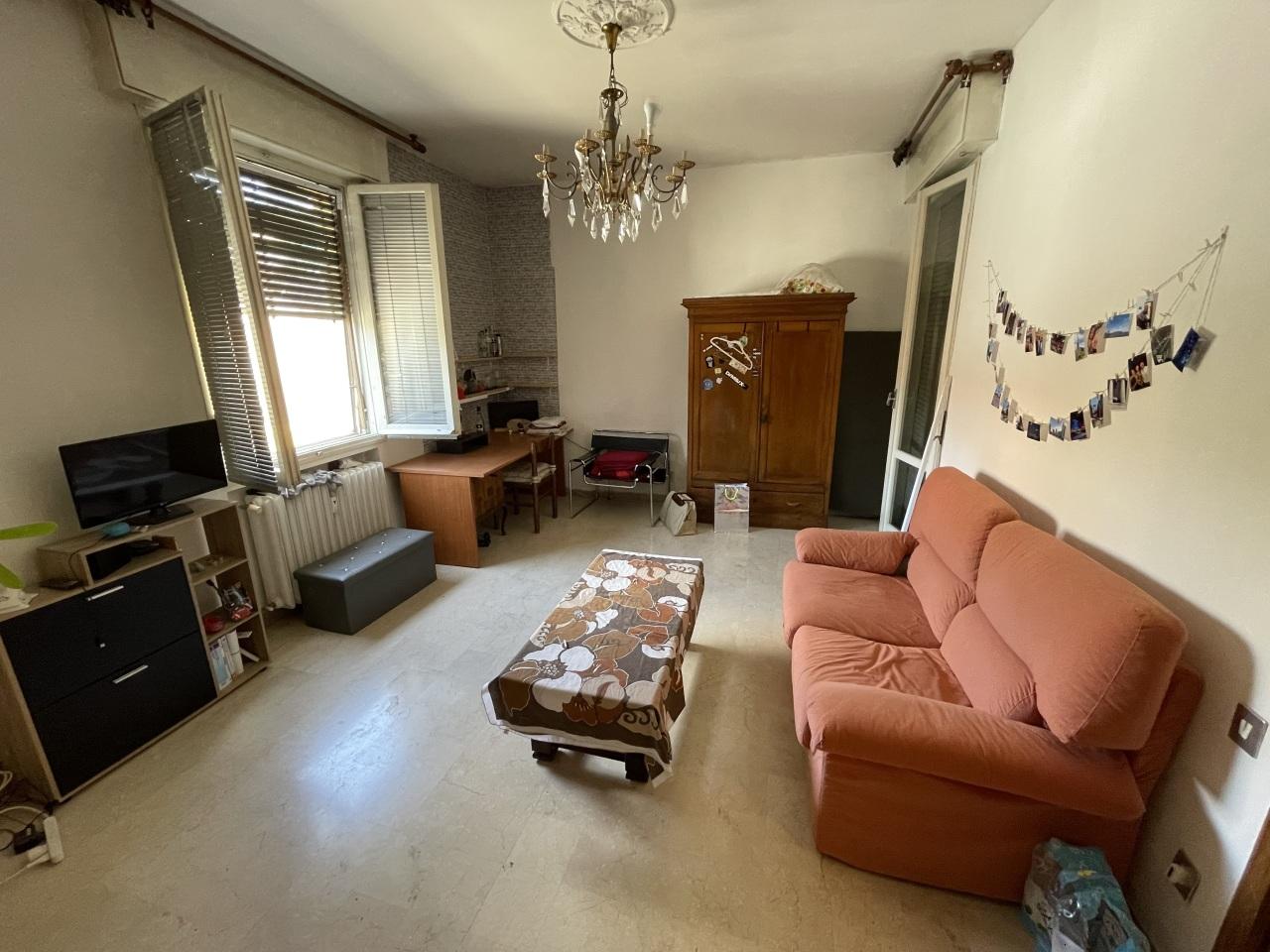 Vendita Esavani, Modena foto