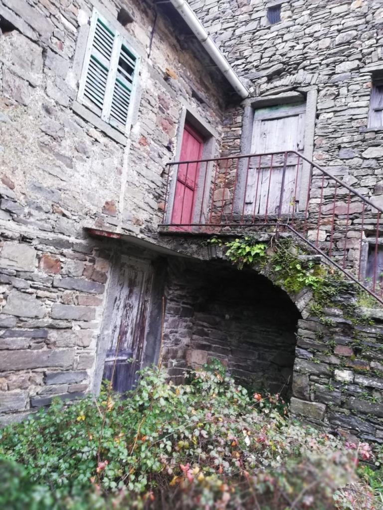 Vendita Eptavani, Zeri foto