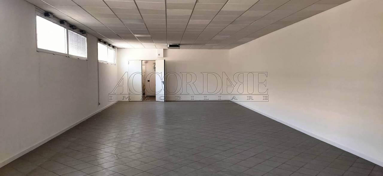 Affitto Industriale, Padova foto