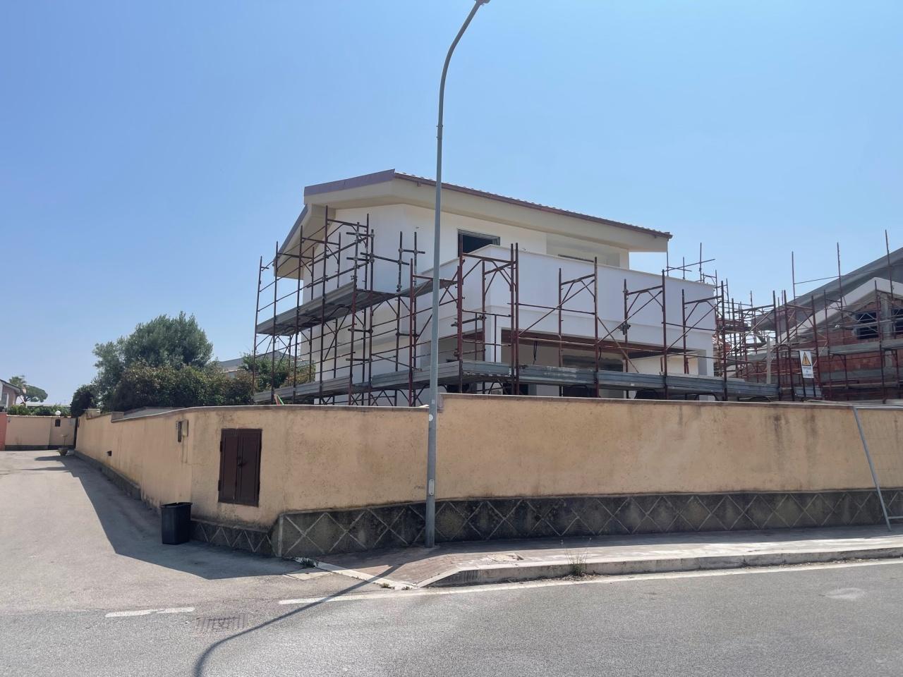 Vendita Quadrivani, Anzio foto