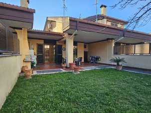 Vendita Villa trifamiliare, Guidonia Montecelio