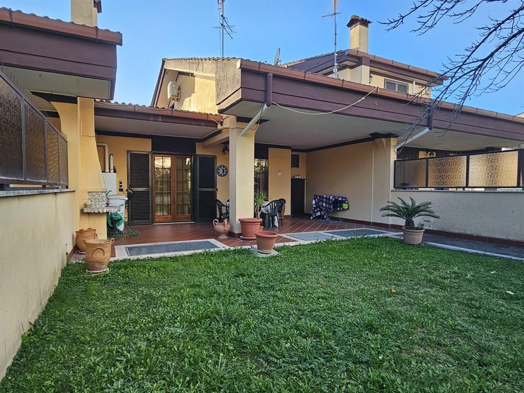 Vendita Villa trifamiliare, Guidonia Montecelio Vendita Villa trifamiliare, Guidonia Montecelio foto