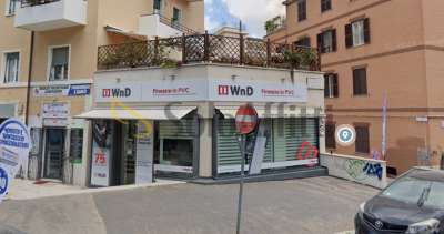Affitto 2 vetrine, Roma
