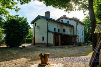 Vendita Esavani, Novi di Modena